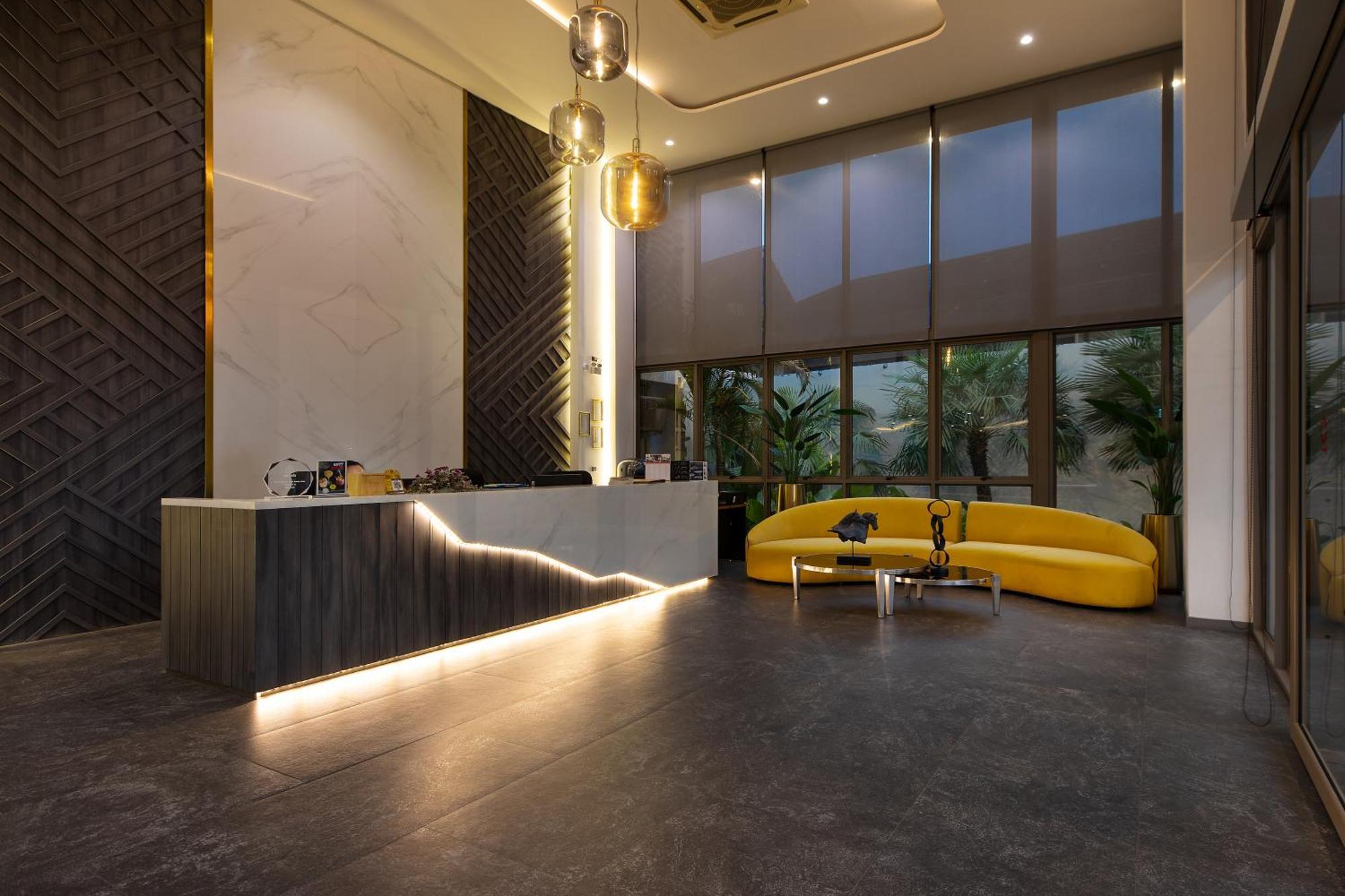 Elite Atoll Serviced Apartments Phuket Rawai Exteriör bild