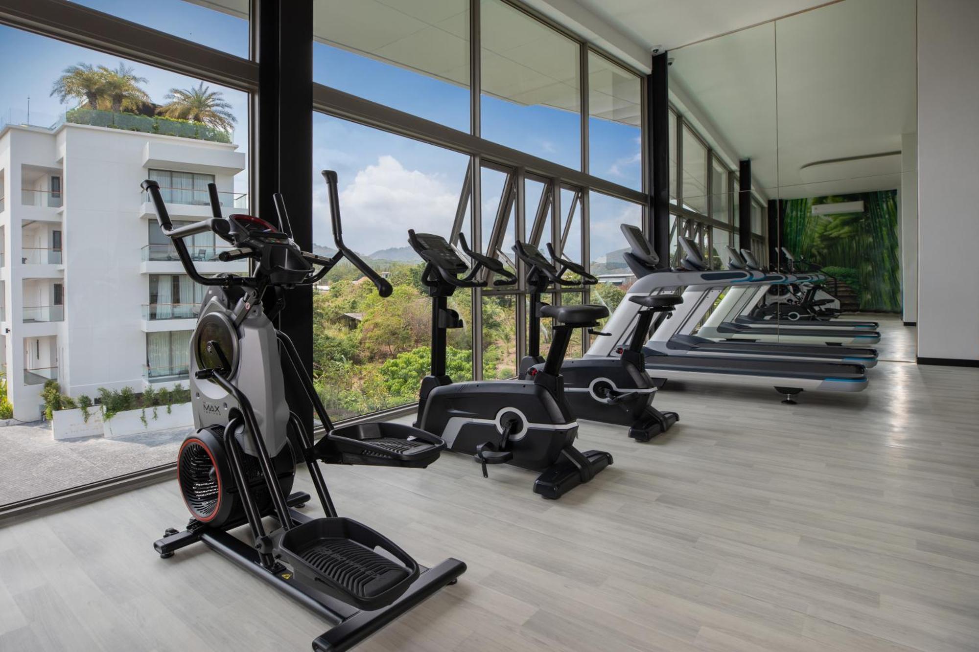 Elite Atoll Serviced Apartments Phuket Rawai Exteriör bild