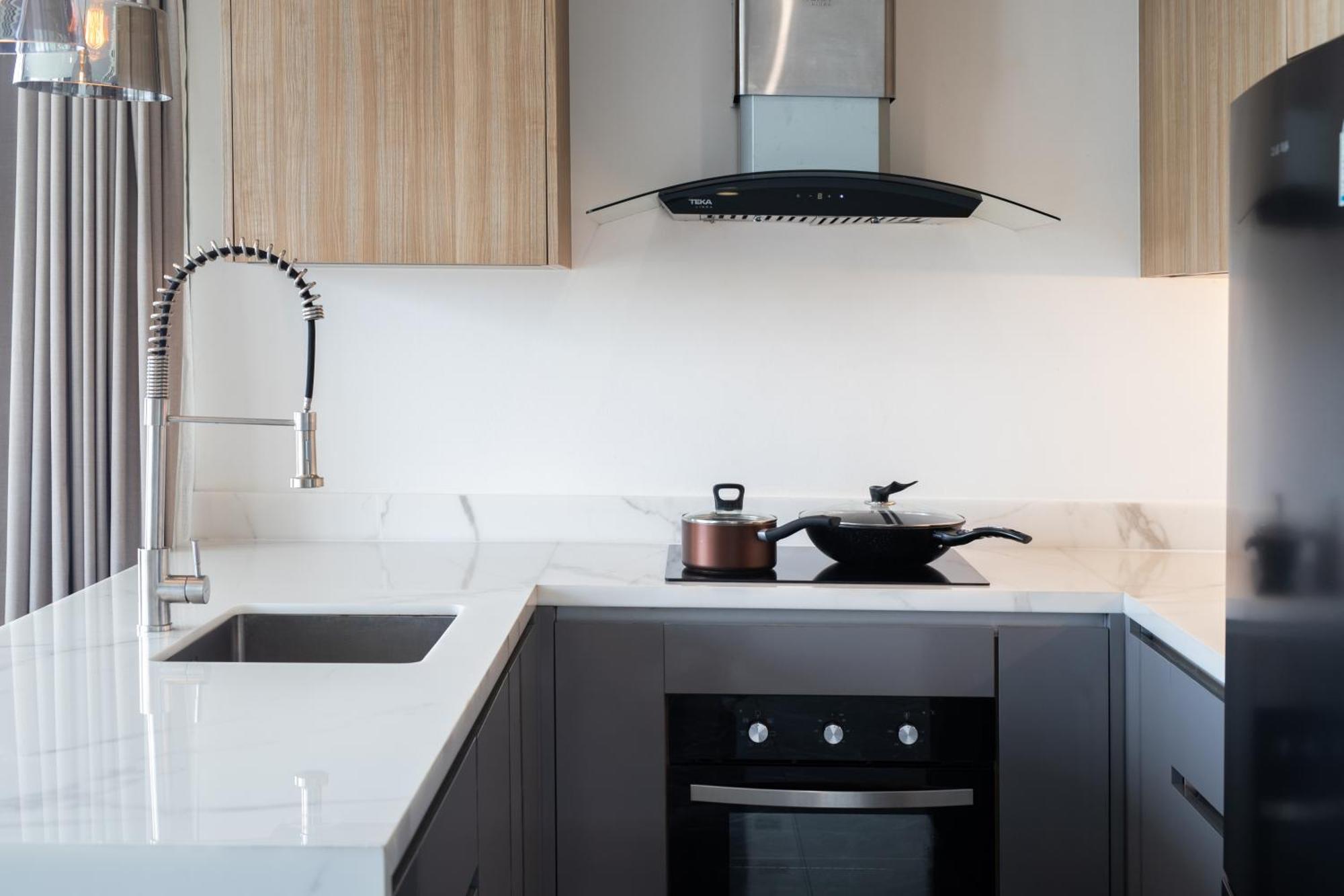 Elite Atoll Serviced Apartments Phuket Rawai Exteriör bild