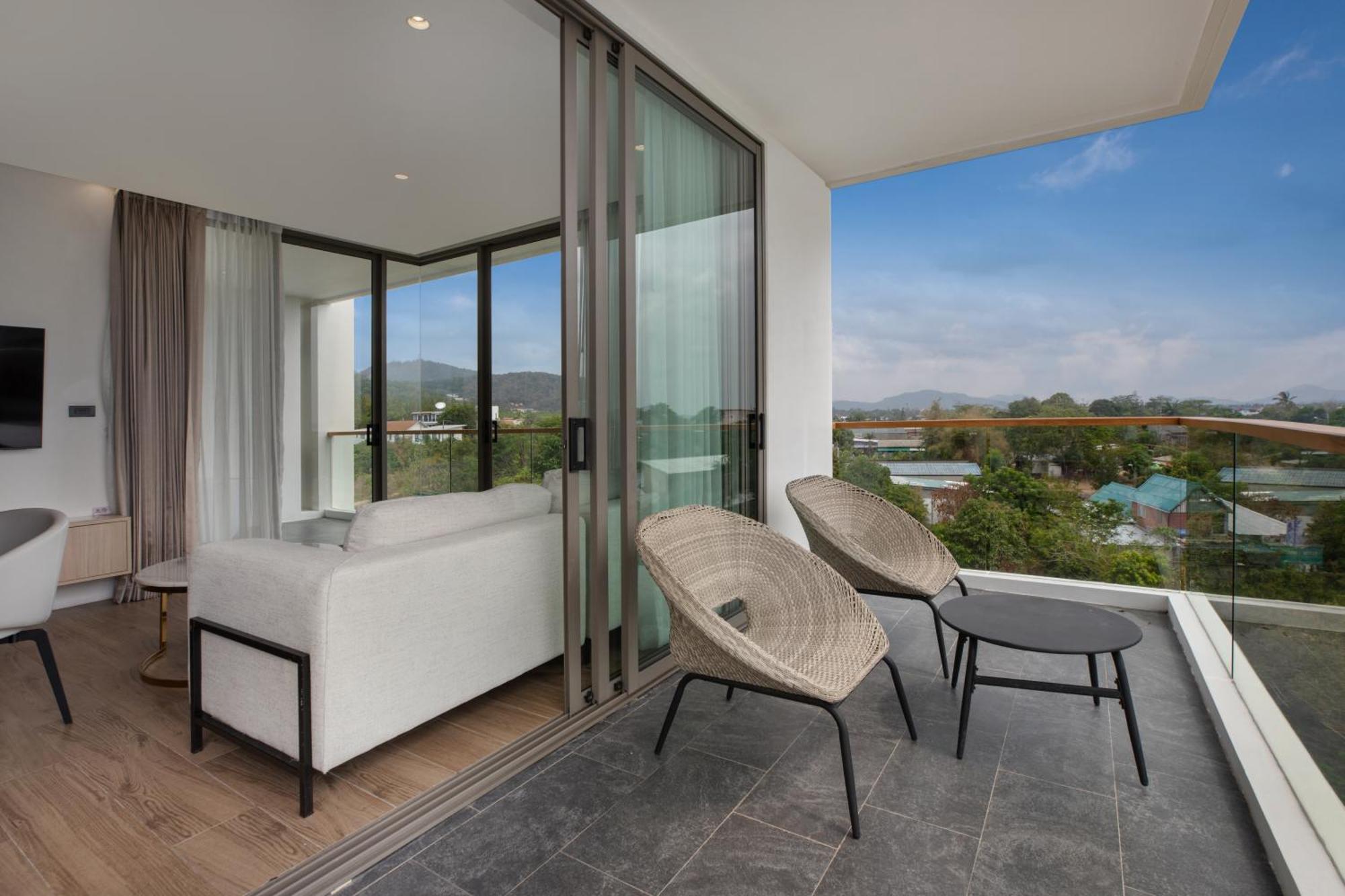Elite Atoll Serviced Apartments Phuket Rawai Exteriör bild